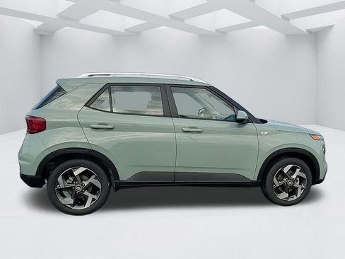 New 2026 Hyundai Venue SEL image 4