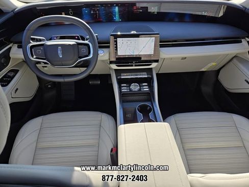 New 2026 Lincoln Nautilus Reserve w/ Jet Appearance Package AWD/4WD image 10