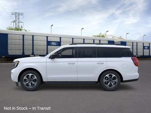 New 2026 Ford Expedition Active image 26