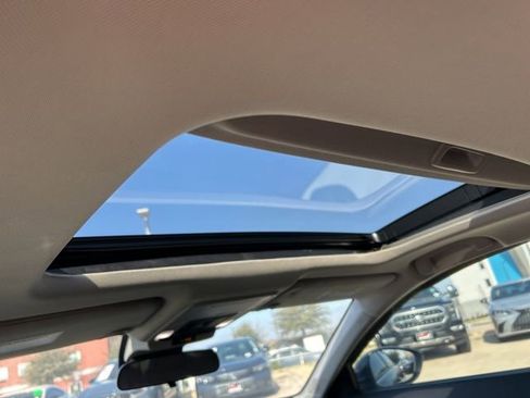 Used 2023 Honda Accord EX image 9