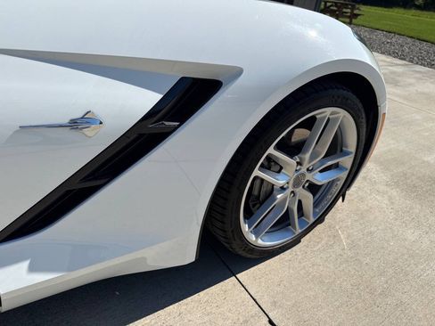 Used 2019 Chevrolet Corvette Stingray Coupe w/ 1LT RWD image 89