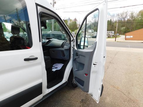 Used 2017 Ford Transit 350 XLT image 27