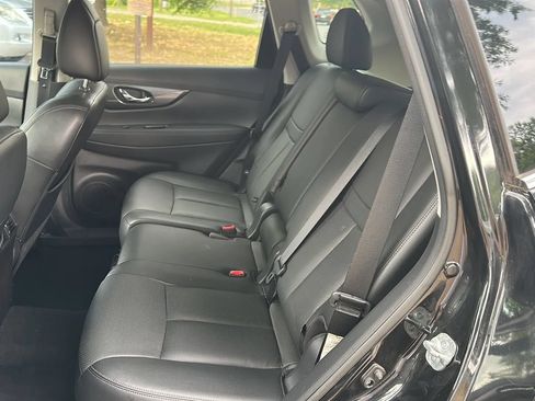 Used 2016 Nissan Rogue SL FWD image 18