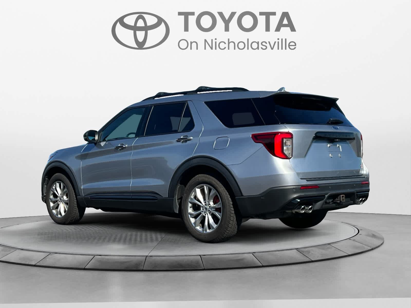 Used 2020 Ford Explorer ST w/ ST Street Pack AWD/4WD image 3