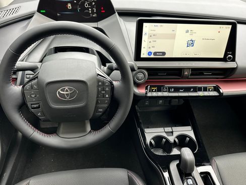 New 2026 Toyota Prius Plug-In Hybrid image 12