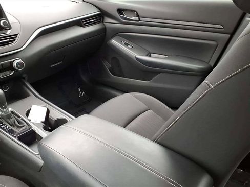 Used 2023 Nissan Altima 2.5 S image 12