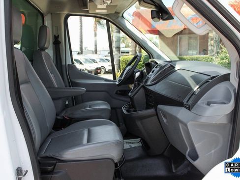 Used 2019 Ford Transit 250 138 RWD image 25