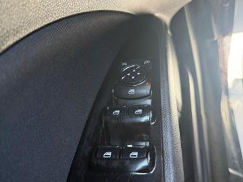 Used 2013 Ford Fusion SE image 17