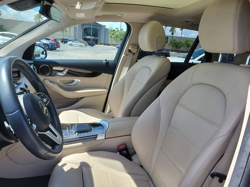 Certified 2022 Mercedes-Benz GLC 300 image 23