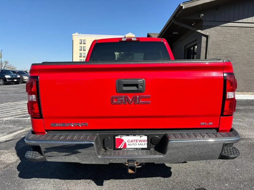 Used 2017 GMC Sierra 1500 SLE w/ SLE Value Package AWD/4WD image 4