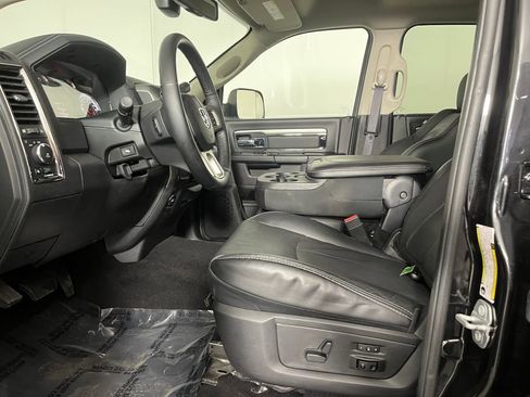 Used 2018 RAM 2500 Laramie w/ Sport Appearance Group image 10