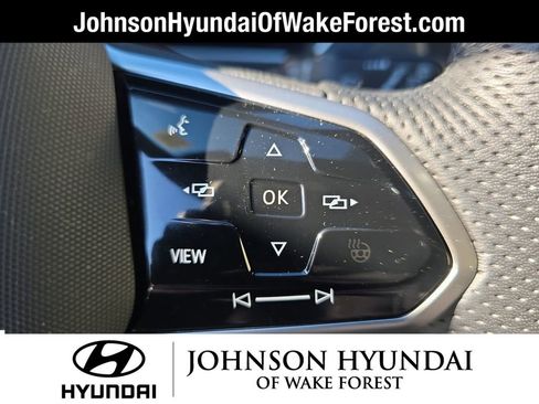 Used 2023 Volkswagen Tiguan SE R-Line image 29