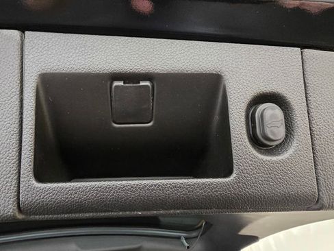 Used 2019 GMC Yukon SLT w/ Graphite Edition image 38