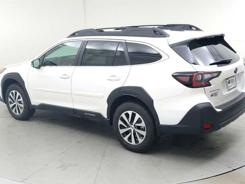 New 2025 Subaru Outback Premium image 7