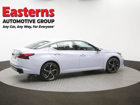 Used 2025 Nissan Altima 2.5 SR w/ SR Premium Package AWD/4WD image 43