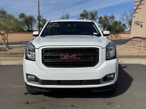 Used 2019 GMC Yukon XL SLT image 8