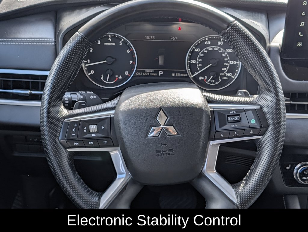 Used 2025 Mitsubishi Outlander SE AWD/4WD image 13