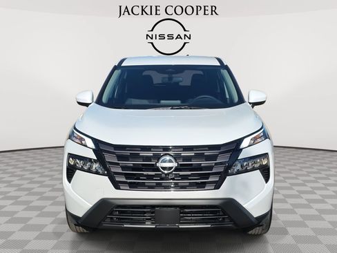 New 2026 Nissan Rogue SV w/ Cold Weather Package FWD image 2