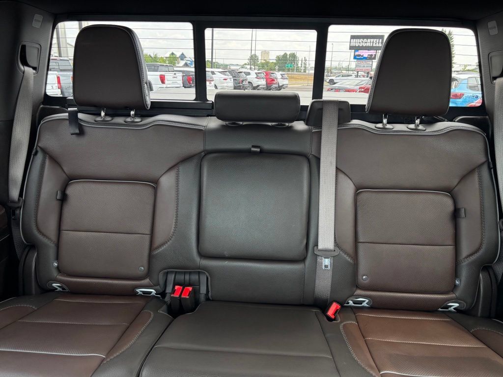 Used 2024 GMC Sierra 1500 Denali w/ Technology Package AWD/4WD image 25