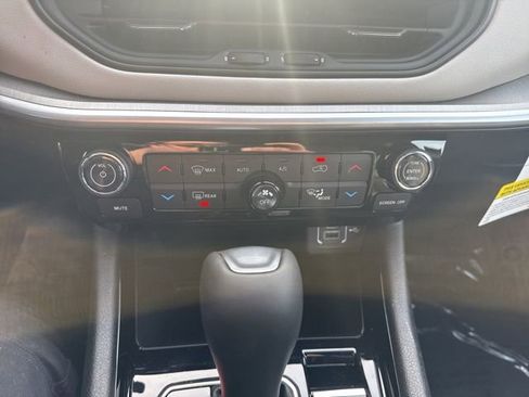 New 2026 Jeep Compass Limited image 21