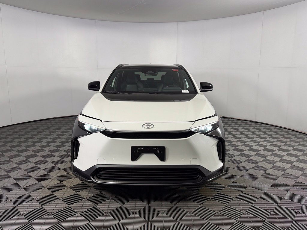 Used 2025 Toyota bZ4X AWD w/ Weather Package image 3
