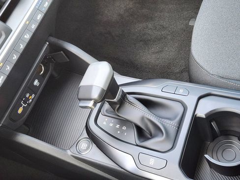 New 2026 Kia K4 FWD image 19
