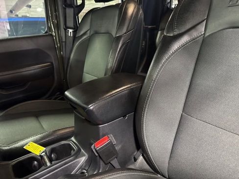 Certified 2021 Jeep Gladiator Sport image 20
