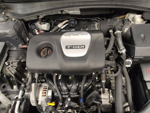 Used 2019 Kia Optima EX image 30