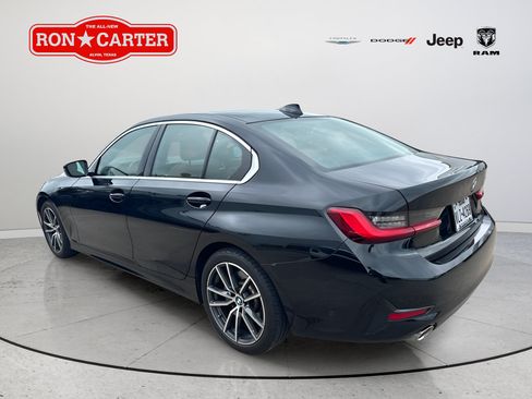 Used 2021 BMW 330i Sedan w/ Convenience Package RWD image 3