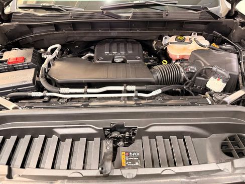 Used 2022 GMC Sierra 1500 Elevation w/ LPO, Elevation Black Package image 6