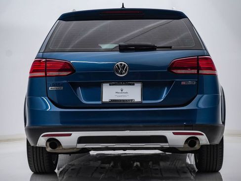 Used 2019 Volkswagen Golf Alltrack S AWD/4WD image 7