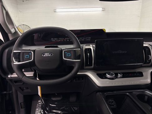 New 2025 Ford Expedition Max Active image 8