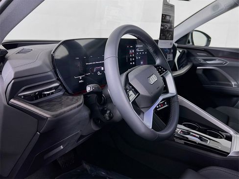 New 2025 Audi Q5 Premium Plus image 9