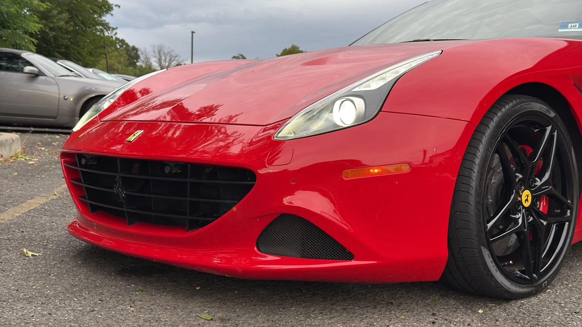 Used 2017 Ferrari California T RWD image 48