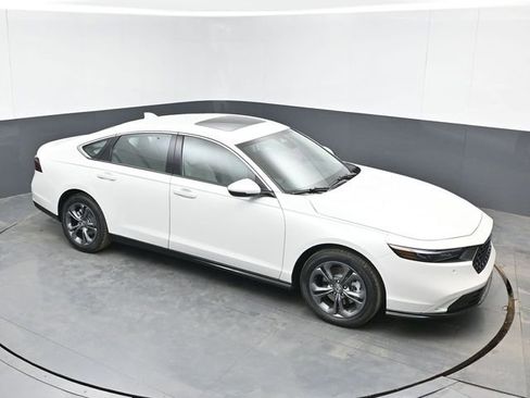 New 2026 Honda Accord EX-L image 1
