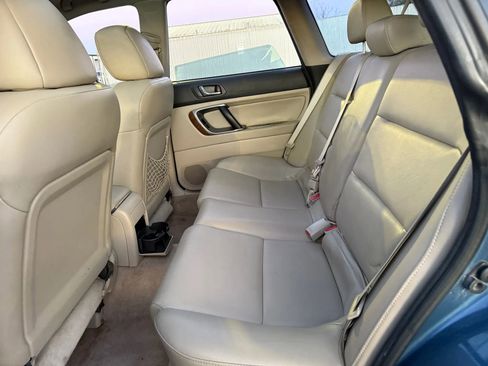 Used 2008 Subaru Outback 2.5i Limited L.L. Bean image 21