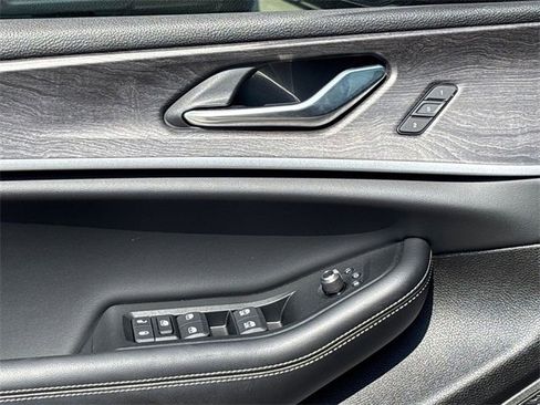 New 2025 Jeep Grand Cherokee L Limited w/ Luxury Tech Group II image 13