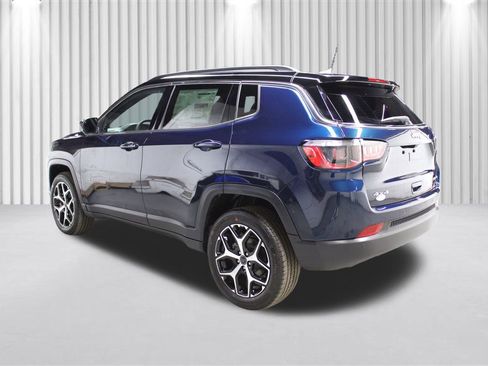 New 2026 Jeep Compass Limited w/ Sun, Sound & Navigation Group image 5