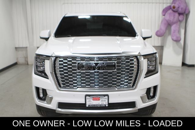 Used 2022 GMC Yukon XL Denali AWD/4WD image 2