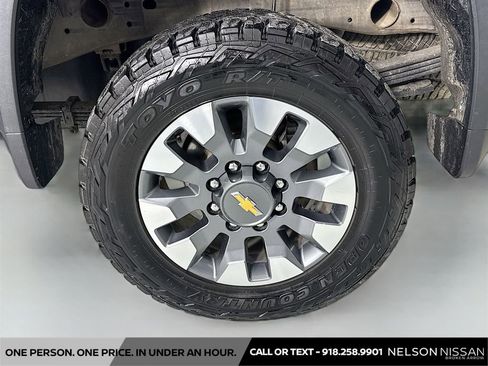 Used 2021 Chevrolet Silverado 2500 Custom w/ Custom Value Package image 29