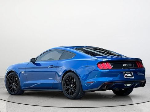 Used 2017 Ford Mustang GT Premium w/ GT Performance Package RWD image 3