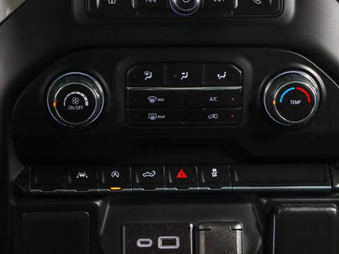 Used 2024 Chevrolet Silverado 1500 Custom AWD/4WD image 20