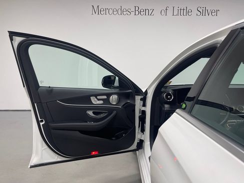 Certified 2021 Mercedes-Benz E 350 4MATIC Sedan image 17