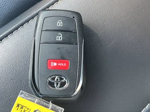 Used 2025 Toyota Corolla SE FWD image 26