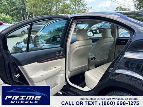 Used 2013 Subaru Legacy 2.5i Limited AWD/4WD image 11