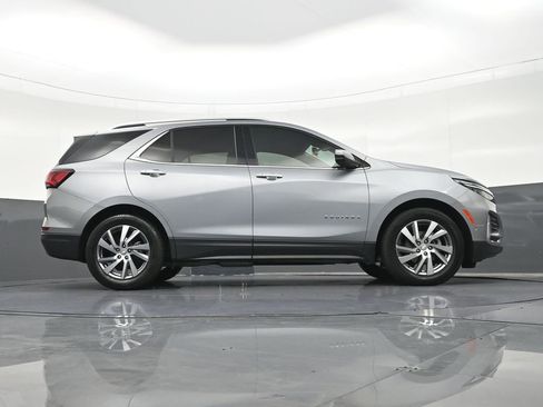 Used 2023 Chevrolet Equinox Premier FWD image 30