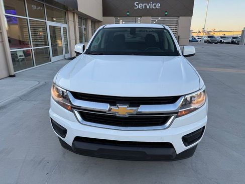 Used 2019 Chevrolet Colorado LT image 2