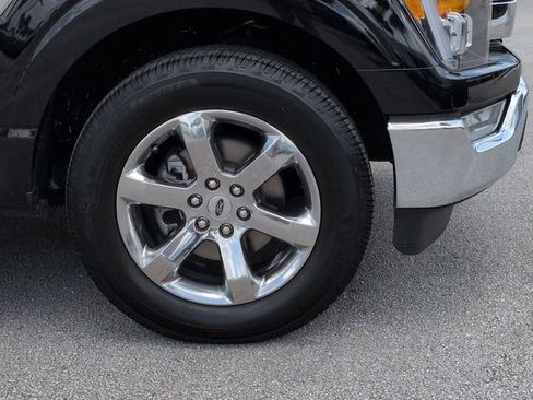 Used 2023 Ford F150 Lariat w/ Trailer Tow Package RWD image 9