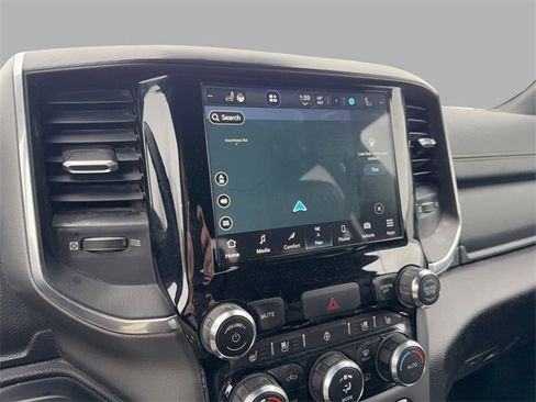 Used 2024 RAM 1500 Laramie image 20