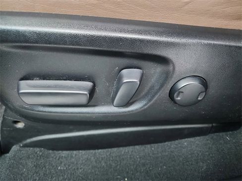 Used 2020 Toyota Sienna Limited Premium image 20